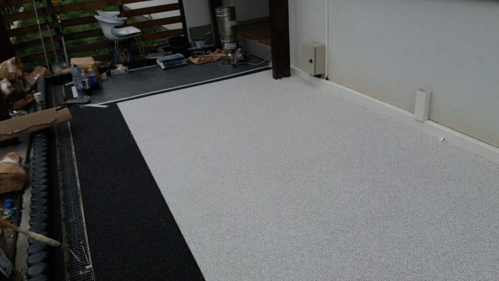 Covor de piatra cu rasina epoxidica